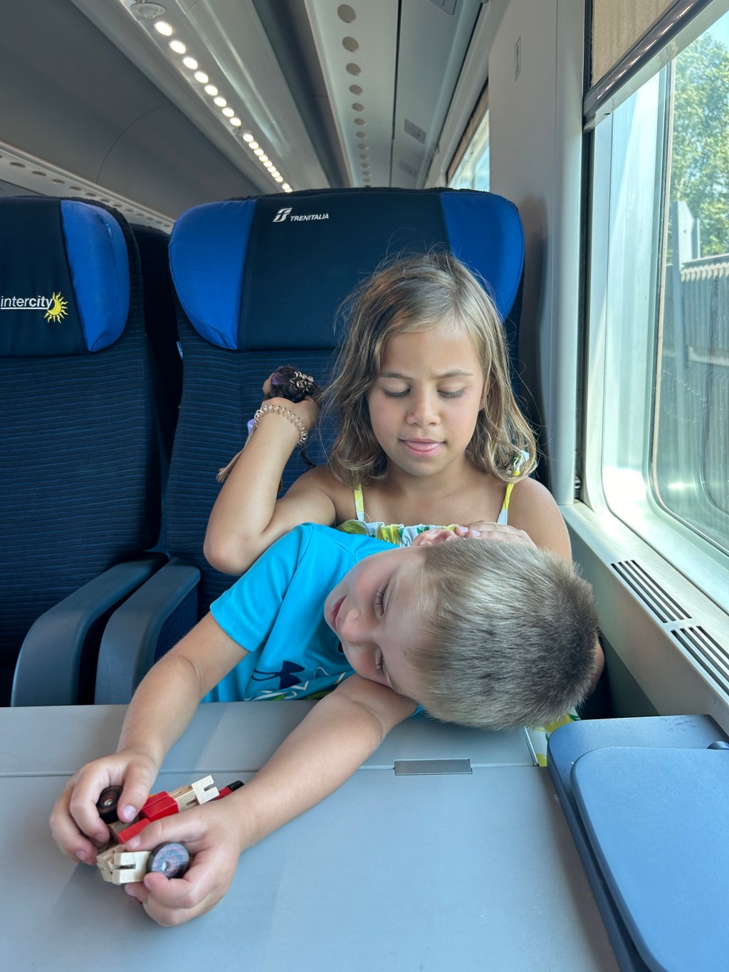 Italy, day 14: a day in&nbsp;transit+Naples